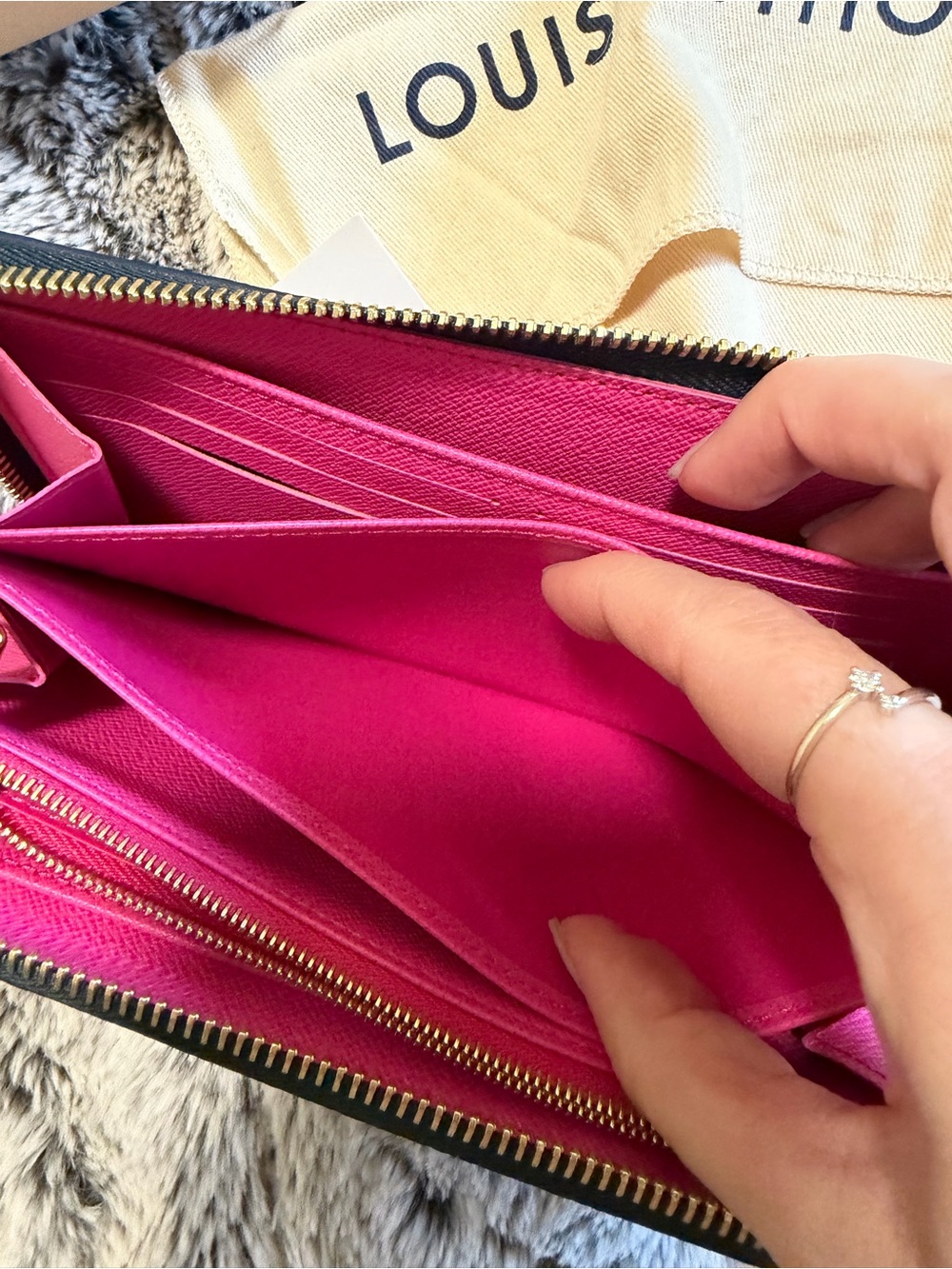 Louis Vuitton Zippy Wallet- Midnight Fuschia - Picture 8 of 12